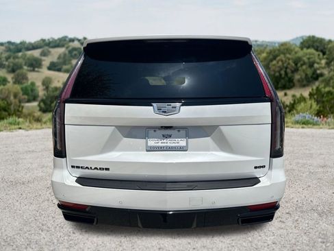Used 2023 Cadillac Escalade Sport Platinum w/ LPO, ONYX Package AWD/4WD image 8