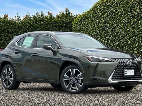 New 2026 Lexus UX 300h FWD image 2