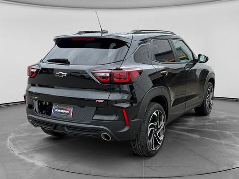 Used 2025 Chevrolet TrailBlazer RS w/ Convenience Package AWD/4WD image 3