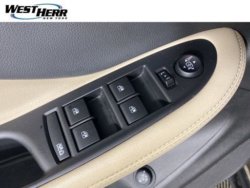 Used 2018 Buick Envision Preferred AWD/4WD image 12