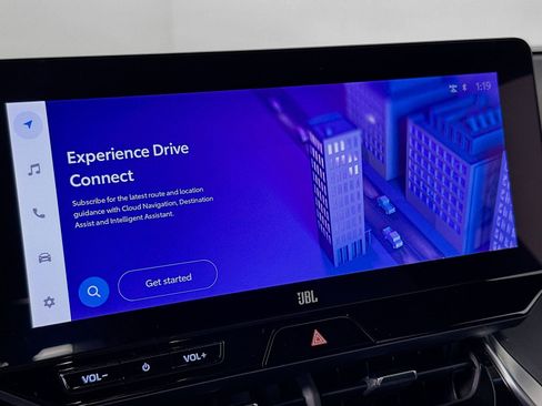 Used 2024 Toyota Venza Limited image 13