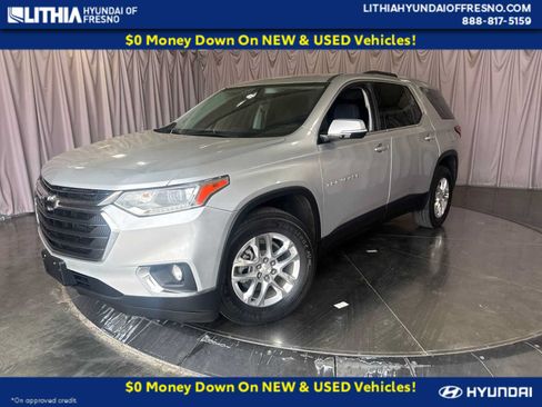 Used 2018 Chevrolet Traverse LT FWD image 1