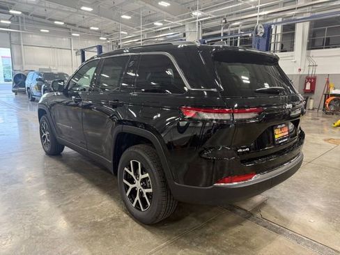 New 2025 Jeep Grand Cherokee Limited w/ Trailer Tow Package image 5