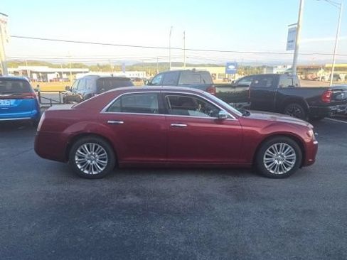Used 2013 Chrysler 300 C w/ Light Group AWD/4WD image 7
