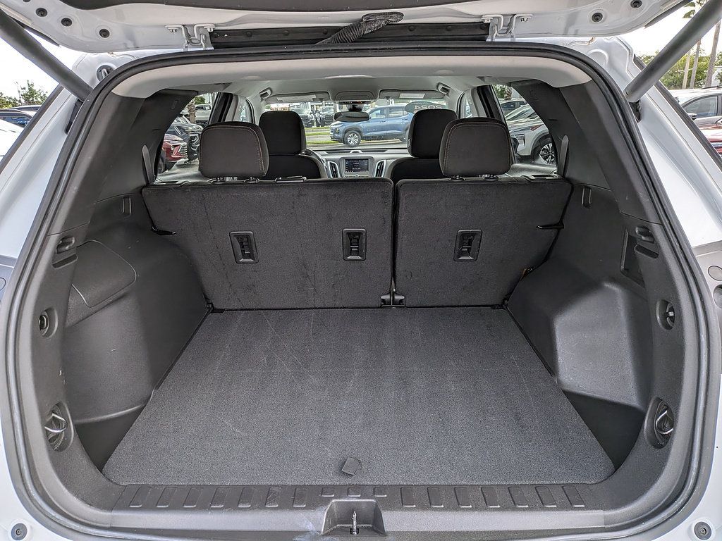 Certified 2024 Chevrolet Equinox LT FWD image 12