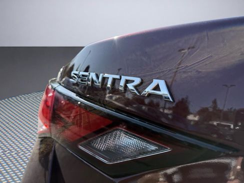 Used 2025 Nissan Sentra SV FWD image 6