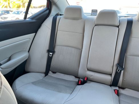 Used 2025 Nissan Altima 2.5 SV image 39