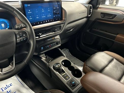 Used 2025 Ford Bronco Sport Outer Banks AWD/4WD image 24