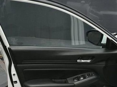 Used 2021 Nissan Altima 2.5 S image 13