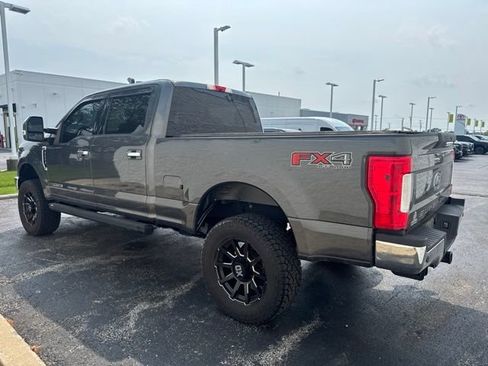 Used 2019 Ford F250 XLT w/ XLT Premium Package AWD/4WD image 4