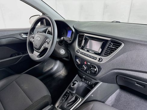 Used 2018 Hyundai Accent SE FWD image 22