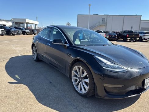 Used 2020 Tesla Model 3 Standard Range Plus image 2