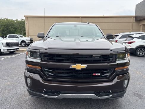 Used 2018 Chevrolet Silverado 1500 LT w/ All Star Edition AWD/4WD image 2