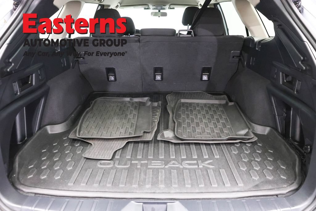 Used 2025 Subaru Outback Premium AWD/4WD image 10