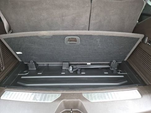 Used 2022 GMC Yukon Denali w/ Denali Premium Package image 10