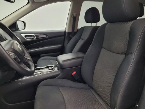 Used 2018 Nissan Pathfinder SV AWD/4WD image 17