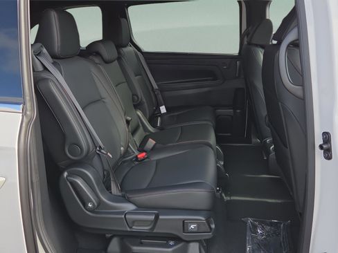 New 2026 Honda Odyssey Sport-L image 15
