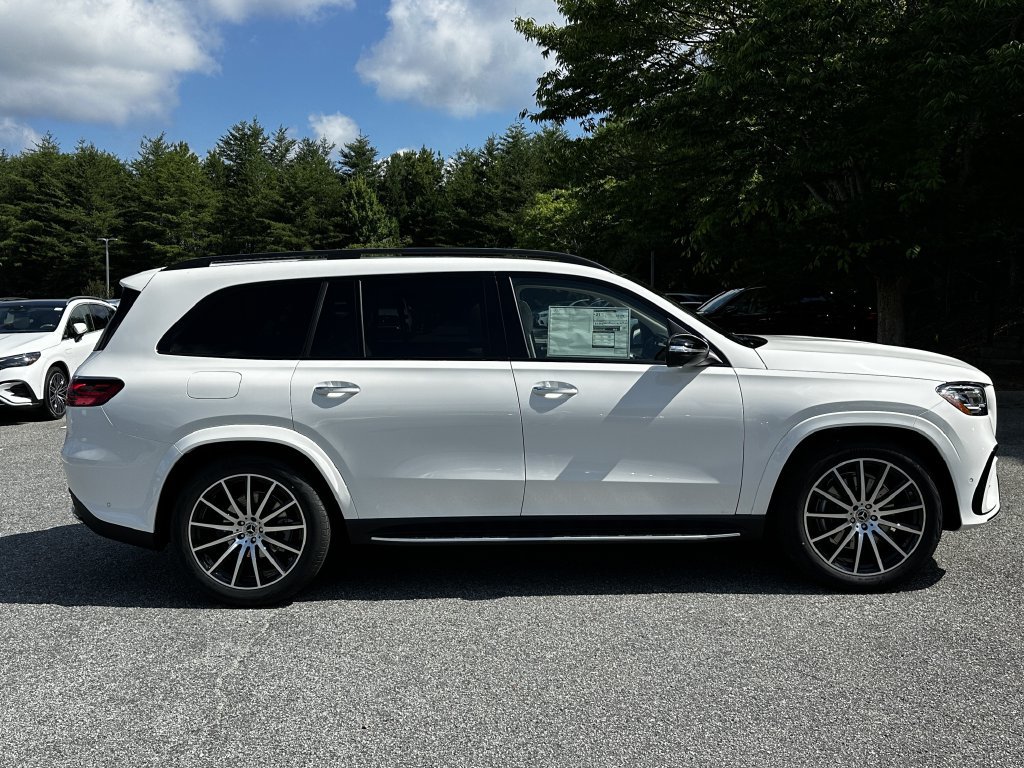 New 2026 Mercedes-Benz GLS 450 4MATIC image 9