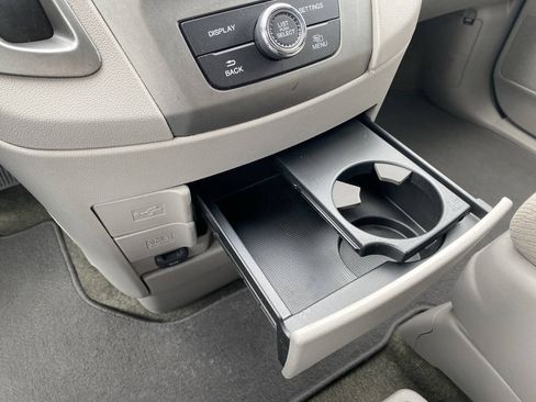 Used 2016 Honda Odyssey LX image 30