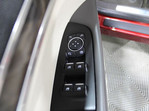 Used 2016 Lincoln MKX Select w/ Climate Package image 7