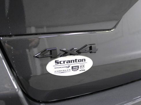 New 2025 Jeep Grand Cherokee Altitude image 38