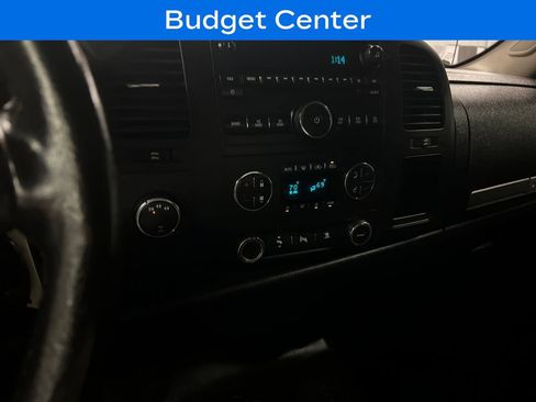 Used 2010 Chevrolet Silverado 2500 LT w/ Interior Plus Package AWD/4WD image 21
