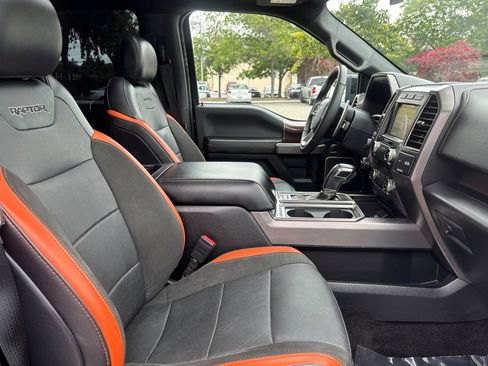 Used 2018 Ford F150 Raptor w/ Equipment Group 802A Luxury AWD/4WD image 15