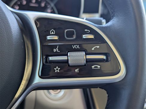 Used 2022 Mercedes-Benz GLC 300 GLC 300 w/ Premium Package Lite image 19