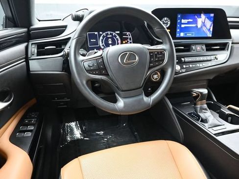 Used 2023 Lexus ES 350 w/ Accessory Package (Z1) FWD image 13