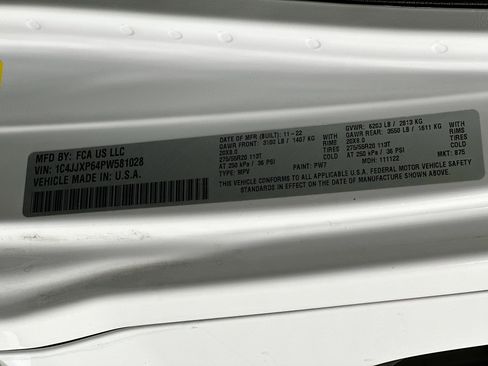 Used 2023 Jeep Wrangler Sahara w/ Cold Weather Group image 12