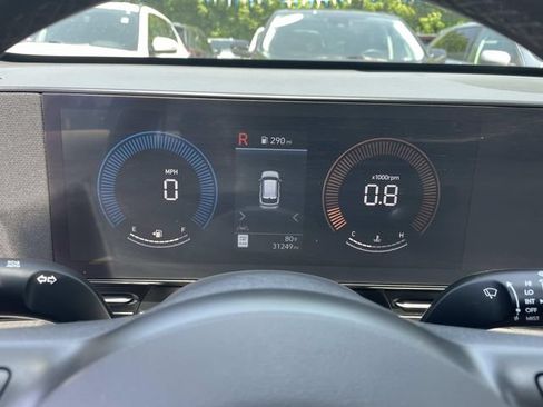 Used 2025 Hyundai Kona SEL AWD/4WD image 33