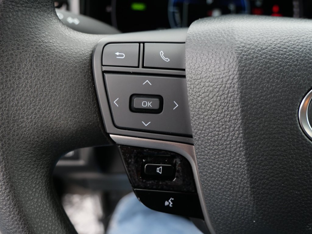 Certified 2025 Toyota Camry LE FWD image 27