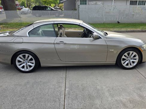Used 2011 BMW 328i Convertible RWD image 4