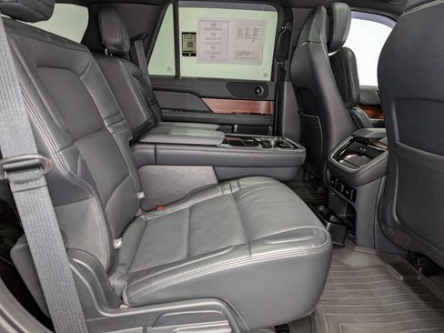 Used 2023 Lincoln Navigator Reserve AWD/4WD image 45