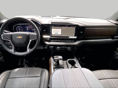 Used 2026 Chevrolet Silverado 1500 High Country w/ High Country Premium Package AWD/4WD image 28