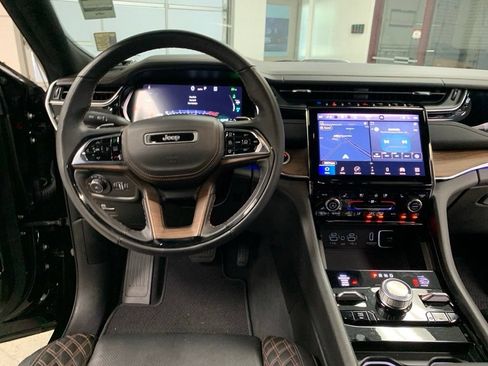 Certified 2023 Jeep Grand Cherokee Summit w/ Advanced Protech Group IV AWD/4WD image 8