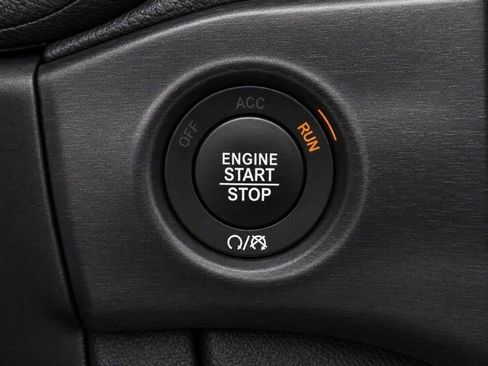 Used 2018 Jeep Grand Cherokee Laredo AWD/4WD image 31