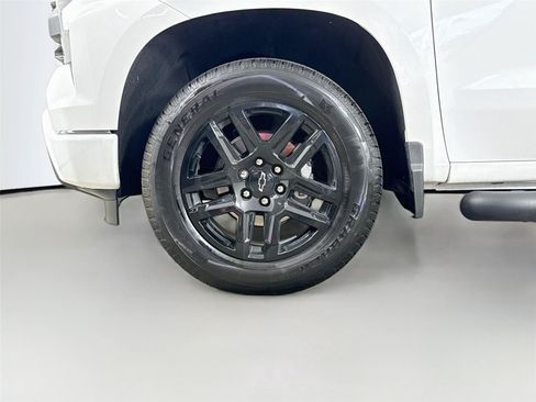 Used 2024 Chevrolet Silverado 1500 Custom w/ Rally Edition RWD image 14