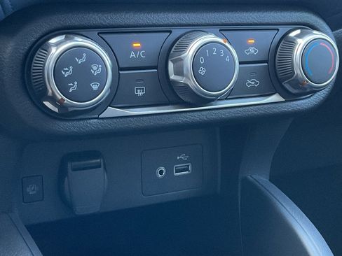 New 2025 Nissan Versa SV w/ Trunk Package image 29