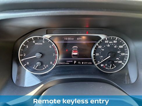 Used 2025 Nissan Rogue SV FWD image 15