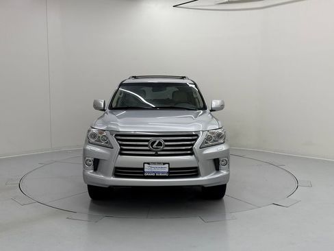 Used 2013 Lexus LX 570 4WD image 9