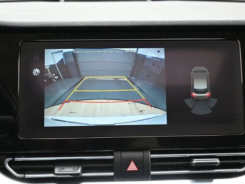 Used 2022 Kia Niro EX Premium w/ Cold Weather Package FWD image 23