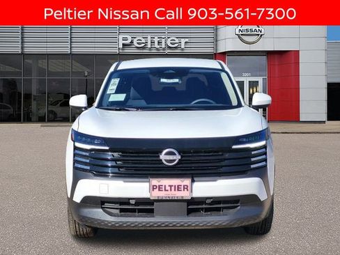 New 2025 Nissan Kicks SV w/ Illumination Package image 2