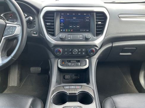 Used 2023 GMC Acadia SLT FWD image 12