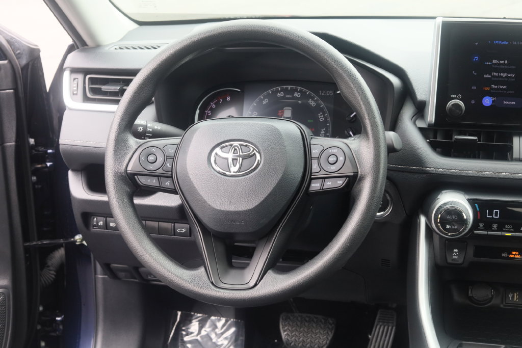 Used 2024 Toyota RAV4 XLE w/ Convenience Package AWD/4WD image 9