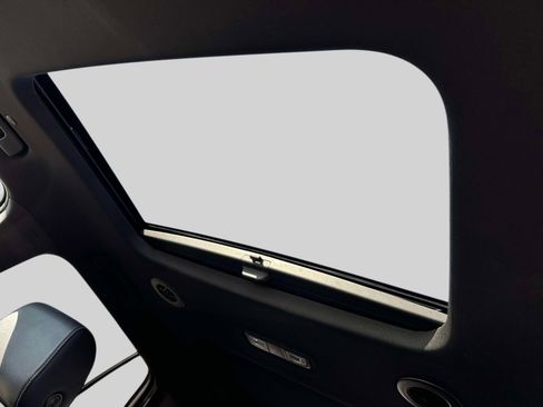 Certified 2023 Chevrolet Traverse LT w/ LT Premium Package image 21