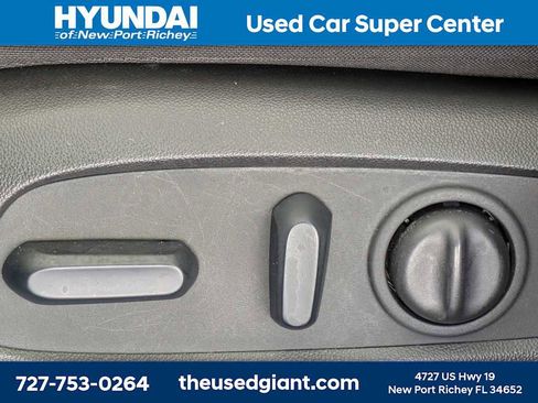 Used 2023 Chevrolet TrailBlazer LT w/ Convenience Package image 21