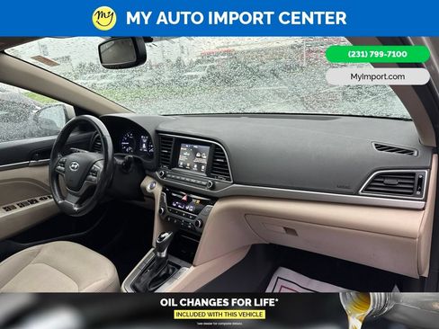 Used 2017 Hyundai Elantra Value Edition w/ Cargo Package FWD image 24