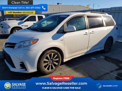 Used 2018 Toyota Sienna LE image 1