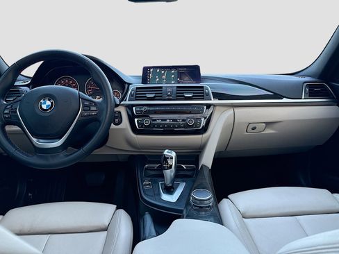 Used 2018 BMW 330i xDrive Wagon image 22